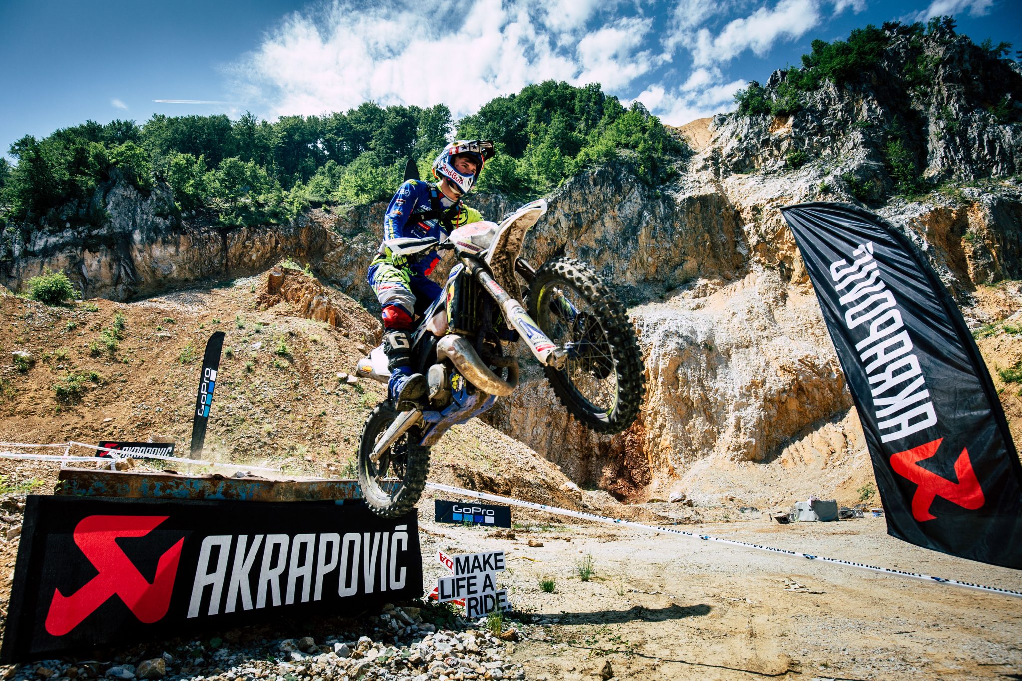 OFF-ROAD VIKEND ZA PAMĆENJE: VEJD JANG ODBRANIO XROSS CHALLENGE TRON!