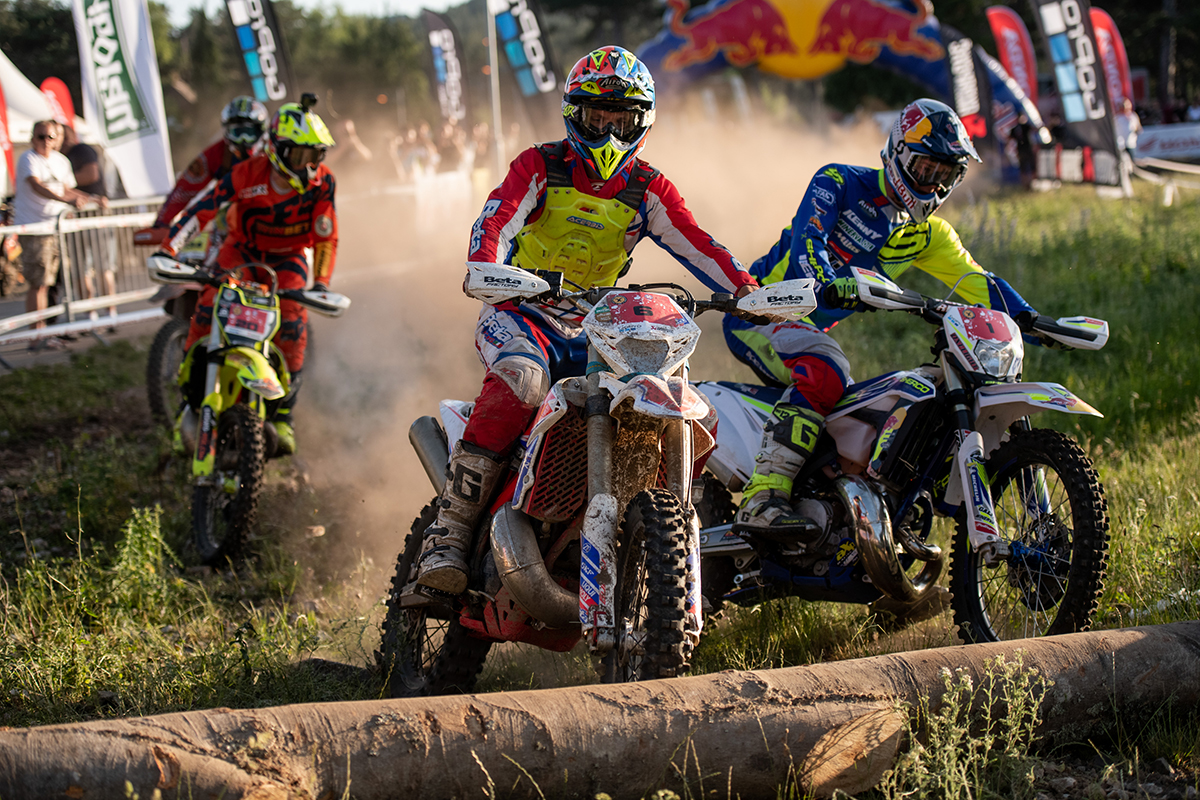 XROSS CHALLENGE 2019 – PRVI DAN: VOZAČI PODIGLI PRAŠINU NA TARI